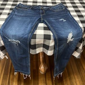 Vigoss Chelsea Skinny Jeans Size 33 x 29 Stretch Fray Hem Ripped Distressed